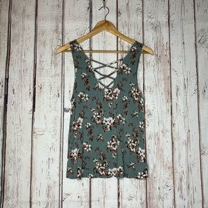 3/$25 American eagle criss cross tank top medium